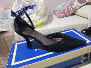 Zapato tacón negro brillo talla 37