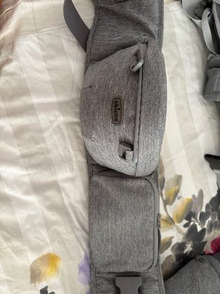 Mochila Portabebés Chicco Hip Seat Gris