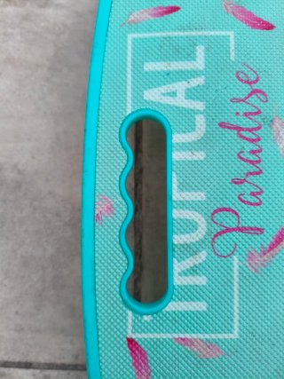 Skate turquesa con agarre central