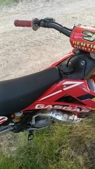 Moto Gas Gas Cross Roja y Blanca
