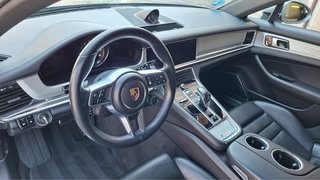Porsche Panamera 4