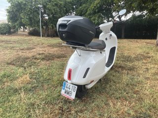 Moto Eléctrica Scooter 2 Plazas Blanca  Motor 5,5k