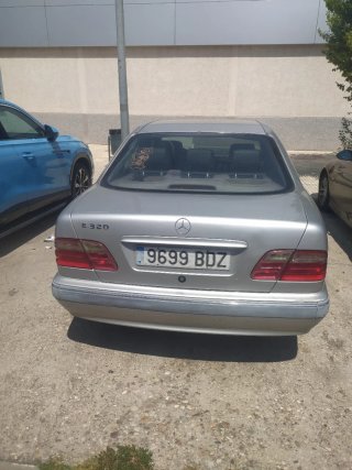 Mercedes-Benz Clase E 2001