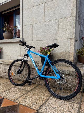 Bicicleta B-Twin Azul