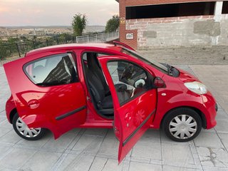 Peugeot 107 Urban 5p Automático 2007