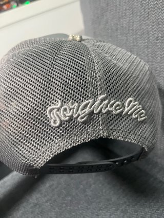 Gorra Syna Word Gris Moda Trucker