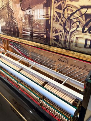 Piano Essex EUP 116 *Impecable*