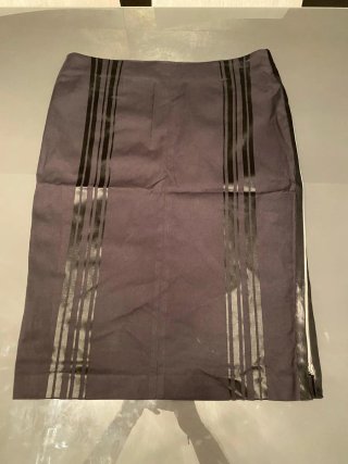 Traje Armand Basi Chaqueta y Falda Negro
