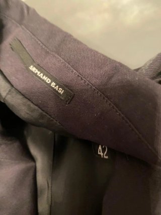 Traje Armand Basi Chaqueta y Falda Negro