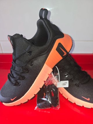 Nike Free Metcon 6 Negro Naranja