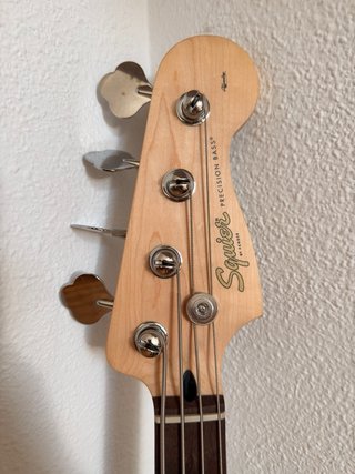 Squier Jazz Bass + Fender Rumble 15