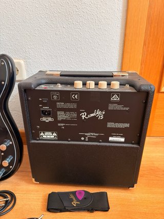 Squier Jazz Bass + Fender Rumble 15