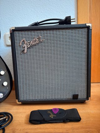 Squier Jazz Bass + Fender Rumble 15