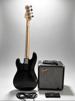 Squier Jazz Bass + Fender Rumble 15