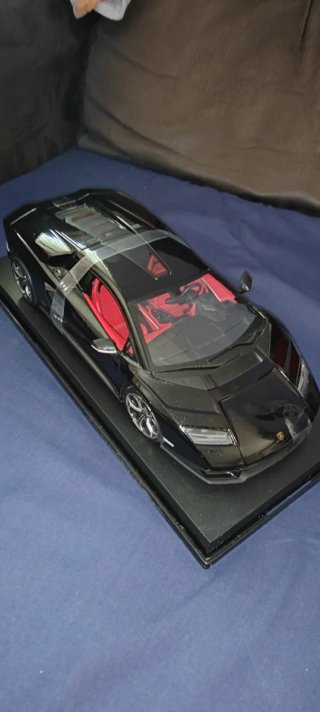 Maisto Lamborghini Countach Special Edition 1:18