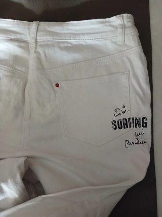 Pantalón vaquero pirata T42