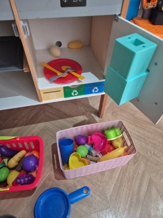 Cocina infantil de madera