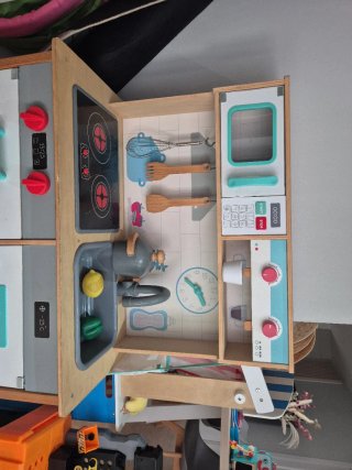Cocina infantil de madera