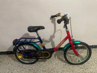 Bicicleta infantil por 5 € — precio negociable.