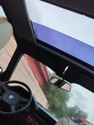 BMW e30 324d
