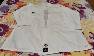 Karategui Adidas Club Talla 160