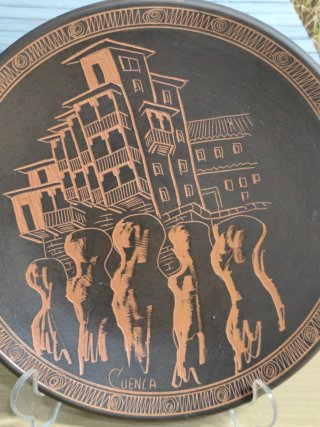 Plato de cerámica decorativo Cuenca