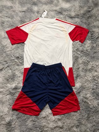 Conjunto entrenamiento fútbol España Adidas