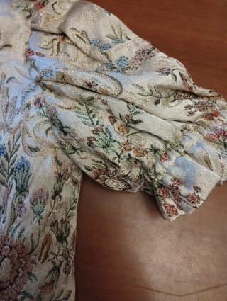 Corpiño de fallera bordada