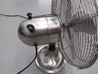 VENTILADOR METÁLICO GIRATORIO RETRO VINTAGE