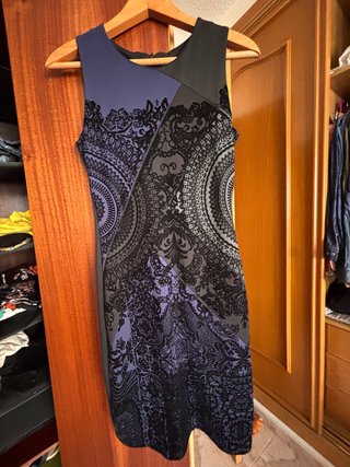 Vestido azul y negro con estampado estilo Desigual