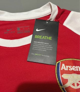 Camiseta Retro Arsenal Nike Roja y Blanca