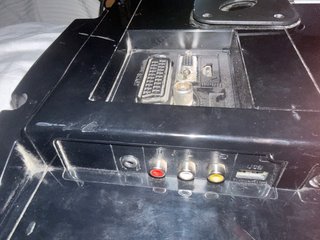 Televisor OKI Negro