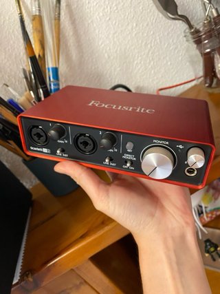 Monitores de estudio y tarjeta de sonido