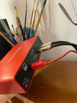 Monitores de estudio y tarjeta de sonido