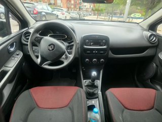Renault Clio 2015 pegatina c 80.000 klm