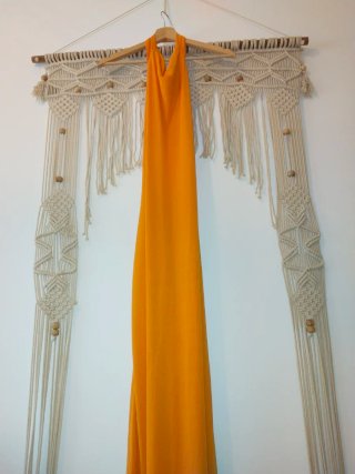 Vestido largo lycra naranja espalda al aire