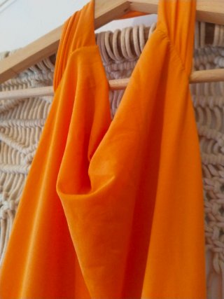 Vestido largo lycra naranja espalda al aire