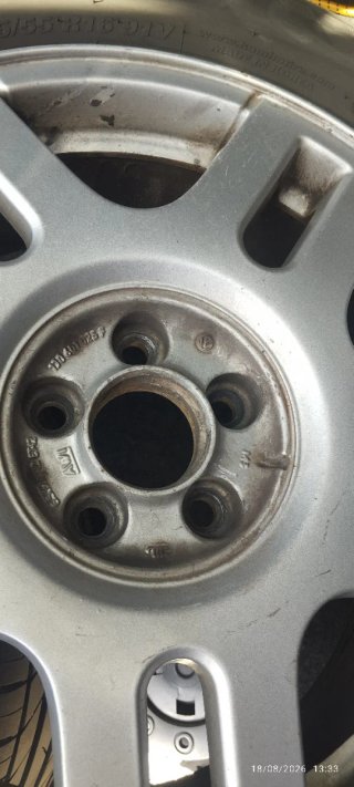 4 Llantas con numatecos marca   Kumho 205/55R16 91