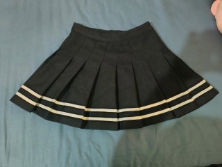 Lote 3 prendas: faldas y  short