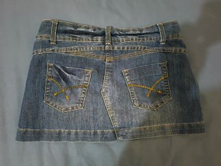 Lote 3 prendas: faldas y  short