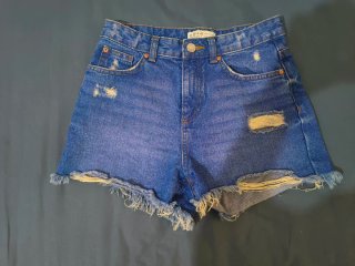 Lote 3 prendas: faldas y  short