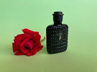 Miniatura EAU DE TOILETTE, de Trussardi
