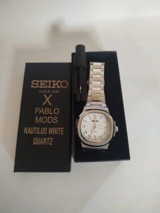 Reloj Seiko Mod Nautilus Árabe Plata Blanco