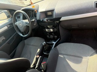 Opel Astra 2010