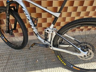 Giant carbono factura 29 pulgadas doble suspension
