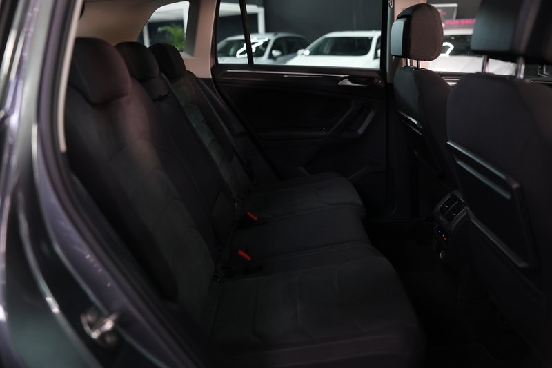 Volkswagen Tiguan 2019, foto 19