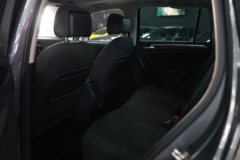 Volkswagen Tiguan 2019, foto 28