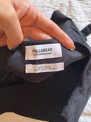 Top negro Pull&Bear con hebillas Talla M