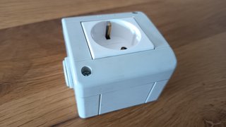 Caixa i base shucko de superfície Legrand 2P 16A