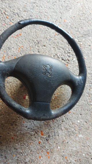 Volante Peugeot 205